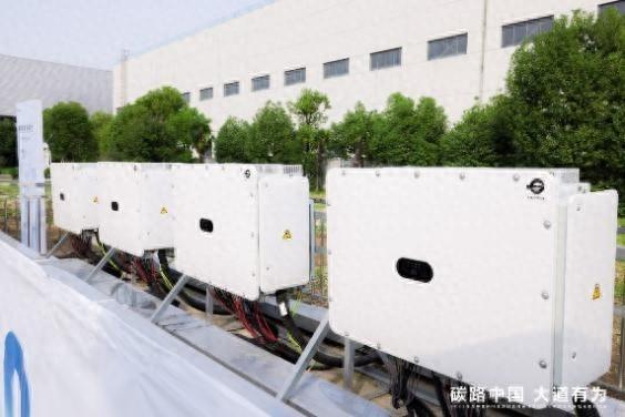开年爆卖8万台！华为逆变器新品150K迅速出圈(图1)