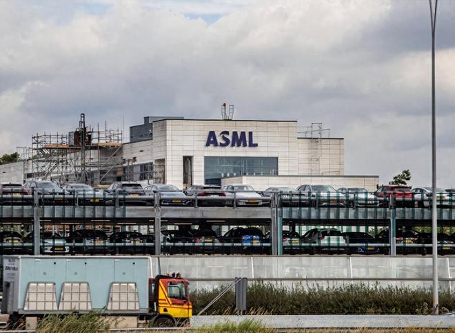 荷兰硬夺中资芯片公司中国禁令反制更糟的是：光刻机或遭停产(图7)