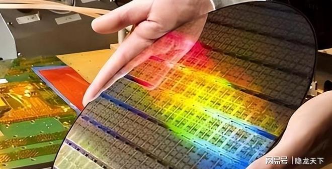 光刻机巨头开始慌了中国造不成光刻机但是要造一个工厂！(图7)